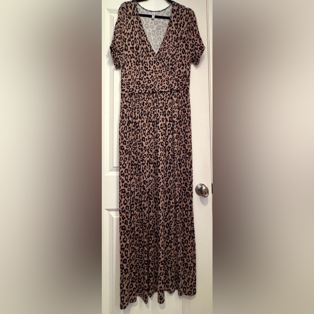 Leopard Print Women's Maxi Dress